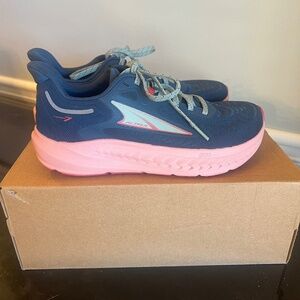 New Altra Women's Torin 7 Running Shoe, Size 7.5